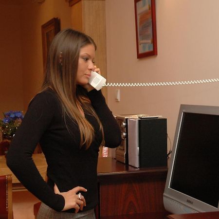 Hotel Tehnograd Kraljevo Zewnętrze zdjęcie