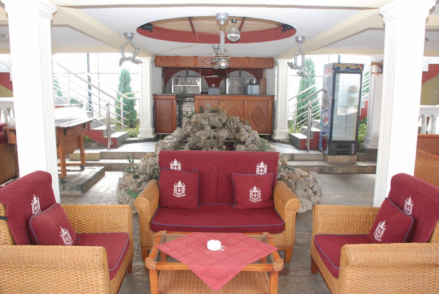 Hotel Tehnograd Kraljevo Zewnętrze zdjęcie