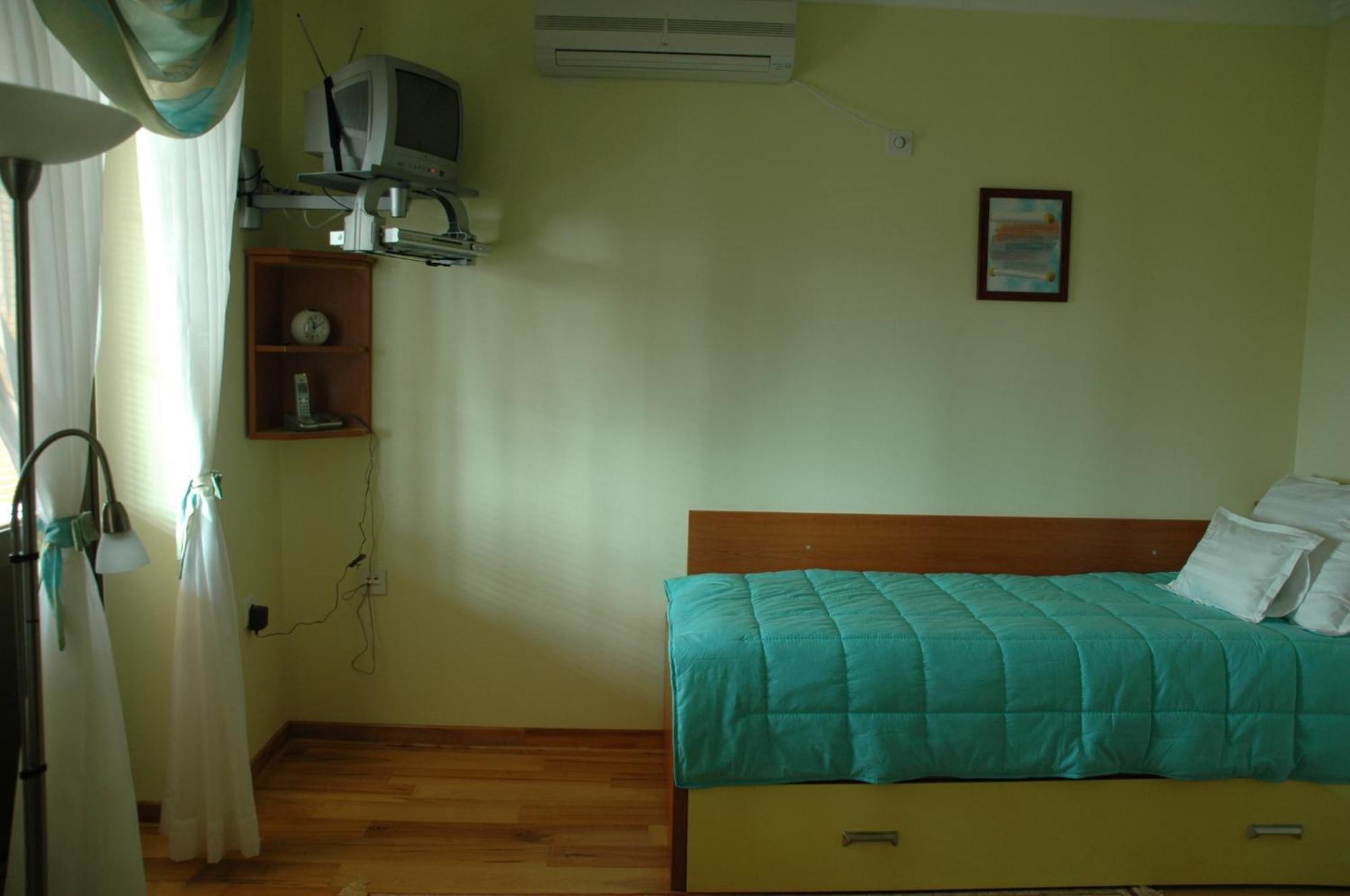 Hotel Tehnograd Kraljevo Zewnętrze zdjęcie