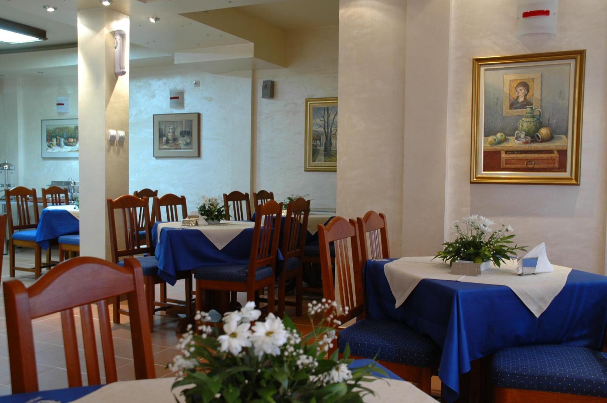 Hotel Tehnograd Kraljevo Zewnętrze zdjęcie