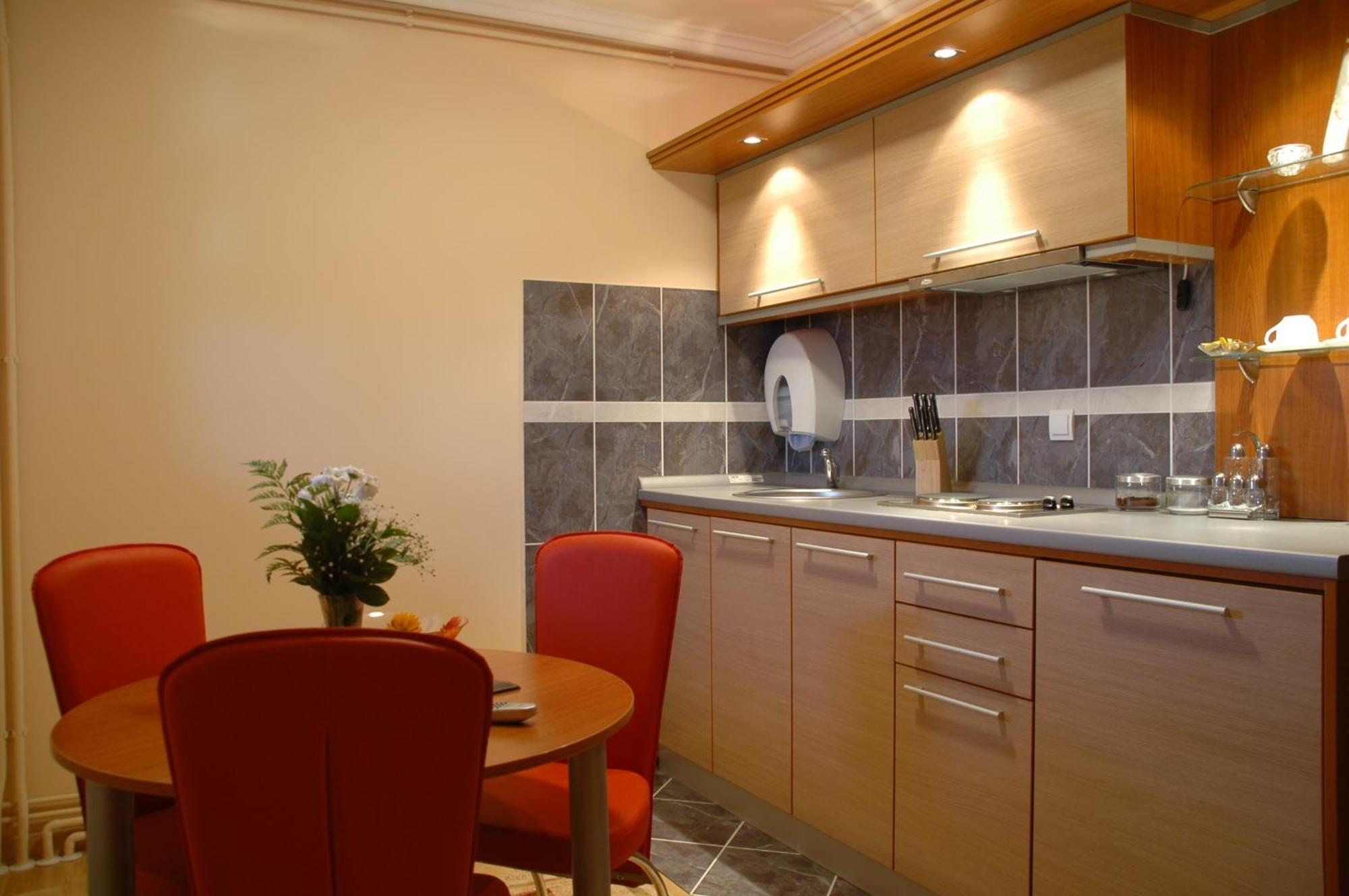 Hotel Tehnograd Kraljevo Zewnętrze zdjęcie