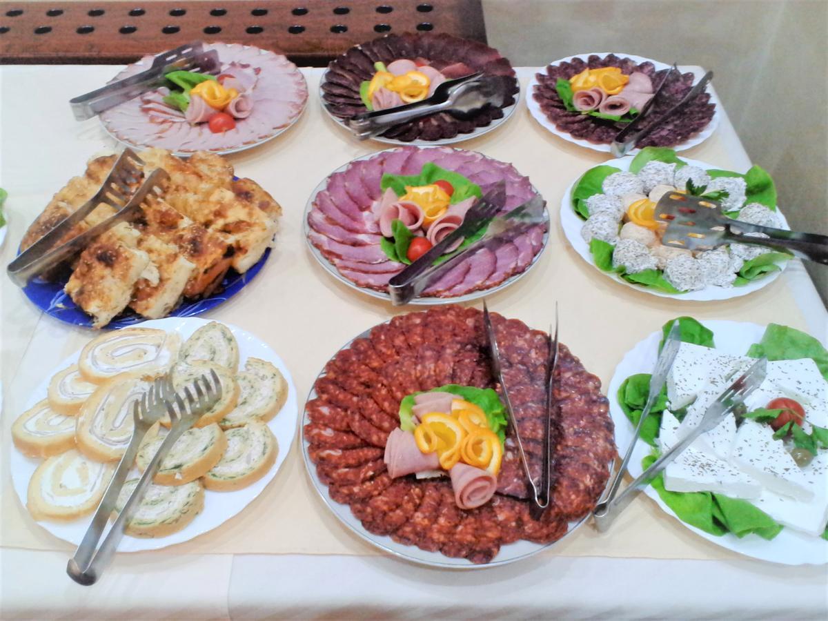 Hotel Tehnograd Kraljevo Zewnętrze zdjęcie