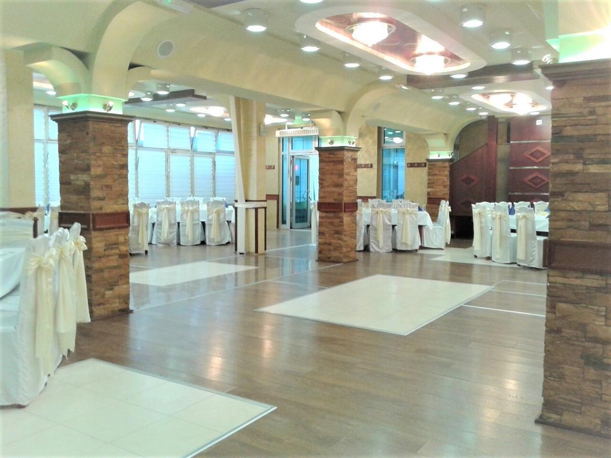 Hotel Tehnograd Kraljevo Zewnętrze zdjęcie